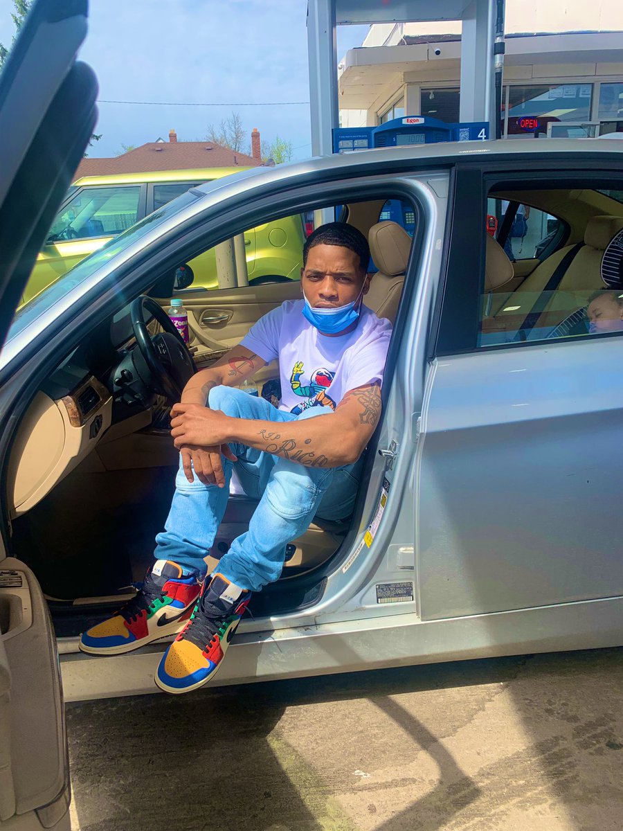 Rasheed_Sheen's tweet image. Every day it’s Sumin new I’m thinkin what’s next 😷 #LLRico #RestUpMonte