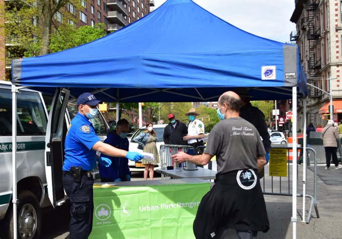 View image on Twitter