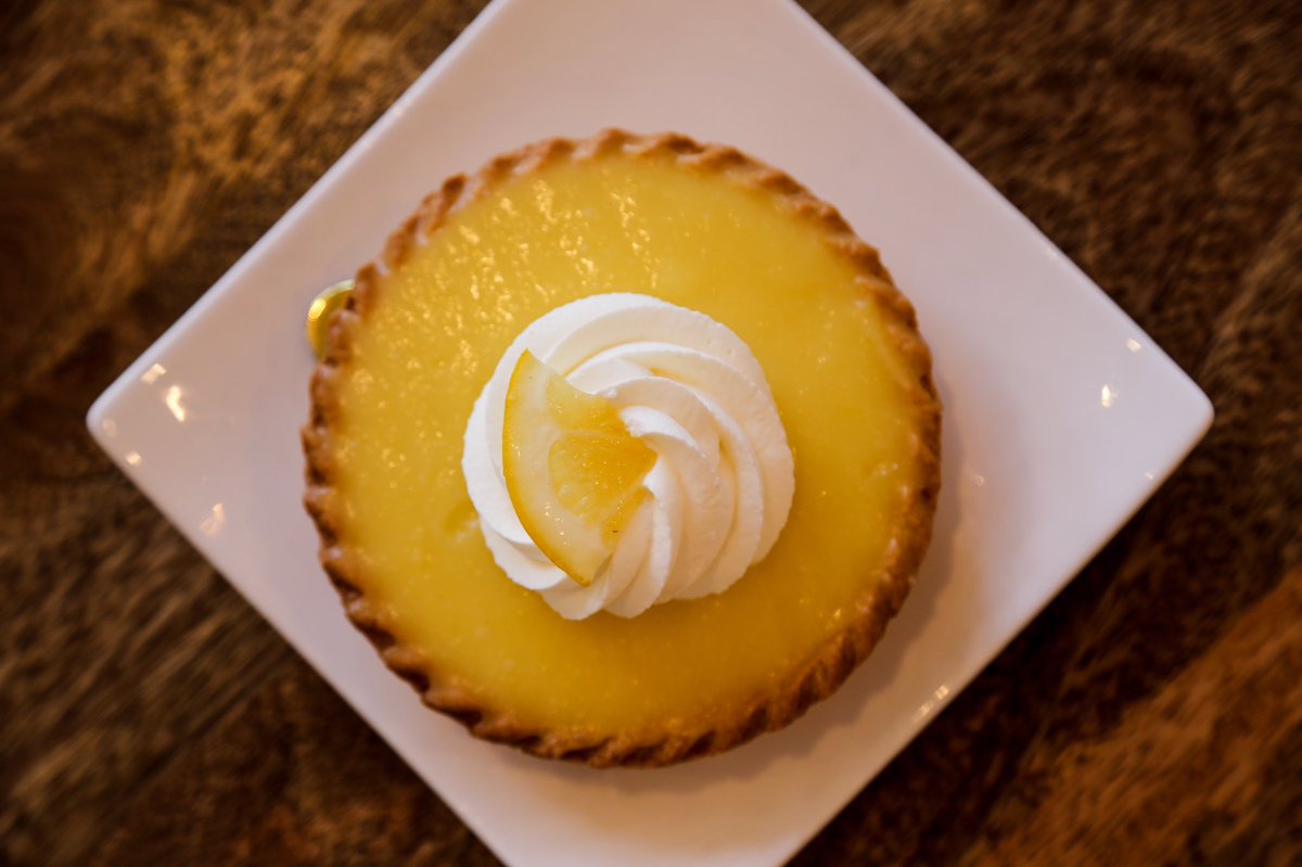 VisitBerkeley's tweet photo. Lavender Bakery has a sweet location on Solano Ave! With Motherโs Day next weekend, you can put in a special order to celebrate mom!
https://t.co/kVwUCDmMN7
.
โ๏ธ https://t.co/1A88M4RBtT
#berkeley #berkeleylove #visitberkeley #bayarea #berkeleybakery #lavenderbakery https://t.co/b2gNdCxqcz