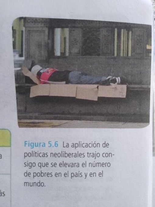 ChumelTorres's tweet photo. La manera de pensar del presidente en los libros de texto. Qué bajeza, qué formas tan ruines, qué priísta.

Dijeron que iban a ser diferentes.

Y mírense.

Ni lo defiendan.
Ya está impreso.
Estas clases ya se imparten.

Ya ni coraje da. Ahí vemos el pr��ximo ciclo escolar. https://t.co/gi8dZovKgA