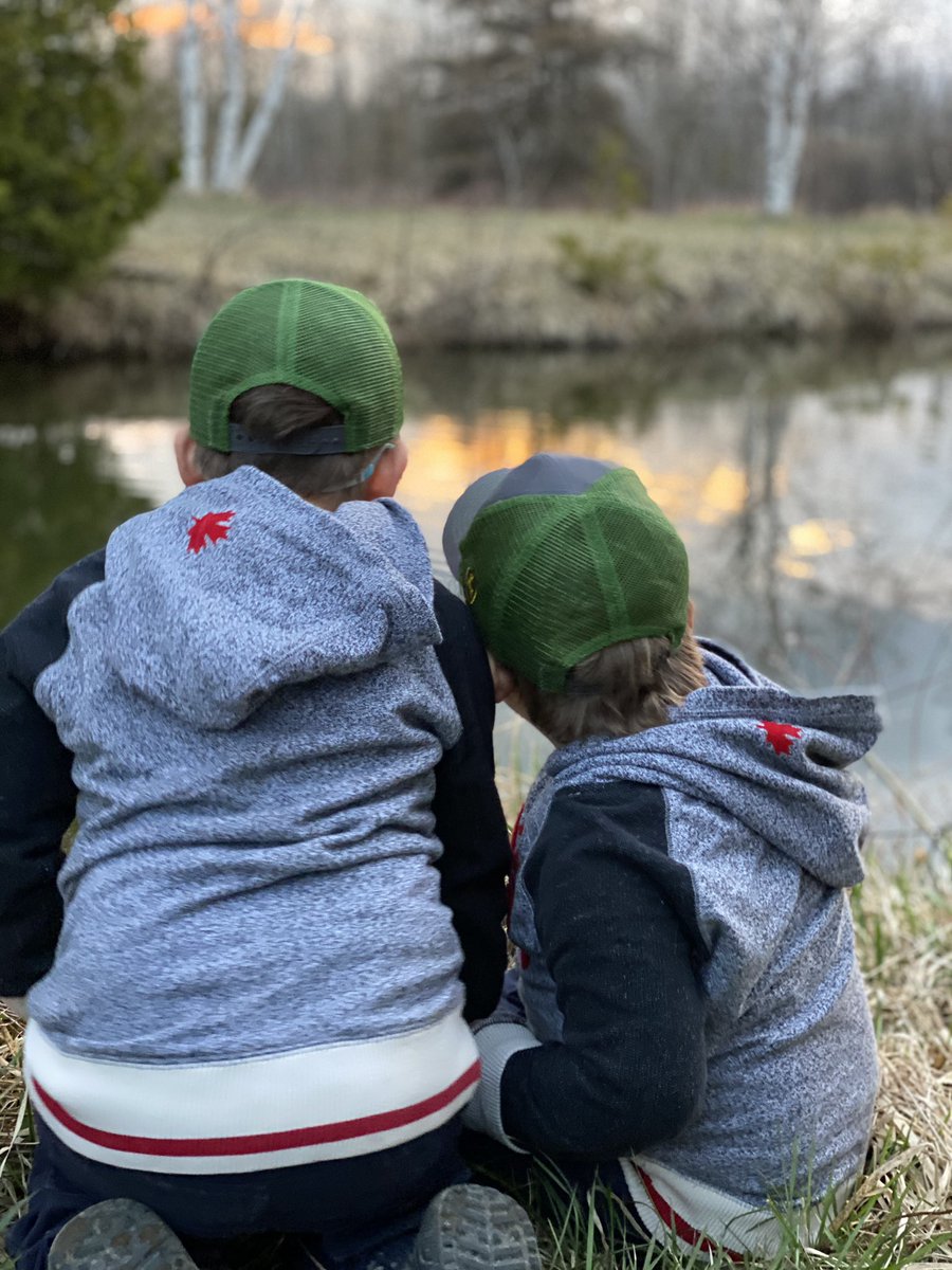 ashdyce's tweet photo. Somedays their love for each other isn’t as clear but on these days my heart melts💛💚💛💚 built in best friend for life #tysonandthomas #bestbuddies #myheart #mylife https://t.co/hrZLPhAUeJ