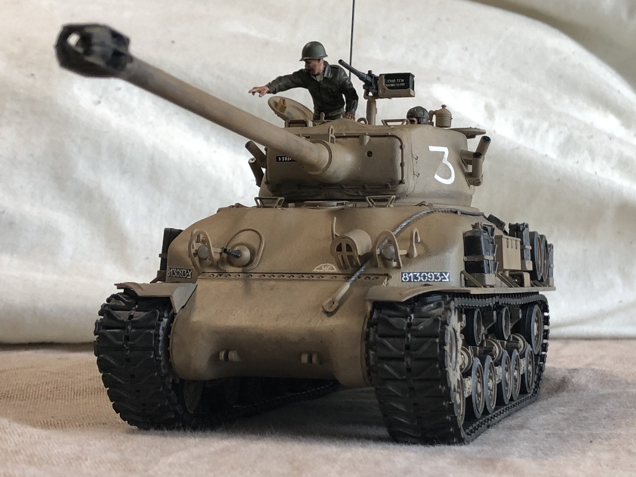 1/35 イスラエル戦車M51完成品 タミヤ 1/35 イスラエル軍戦車 M51 スーパーシャーマン 出品