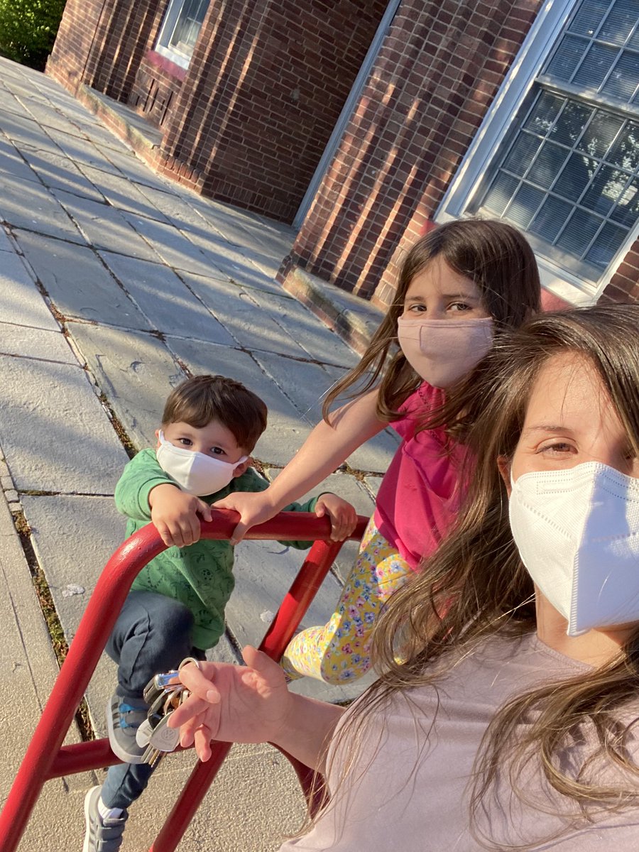 Finally I’m reunited with my kids after 4 weeks! Feel like I’ve missed out on so much! Avery was missing school, so we took a quick walk to school on this beautiful day!! #hamptonstreetschool #mineolaproud #mineola <a href="/Hampton_Street/">Hampton Street</a> <a href="/mmaravel13/">Margarita Maravel</a> <a href="/hampton_pta/">Hampton Street PTA Mineola</a>