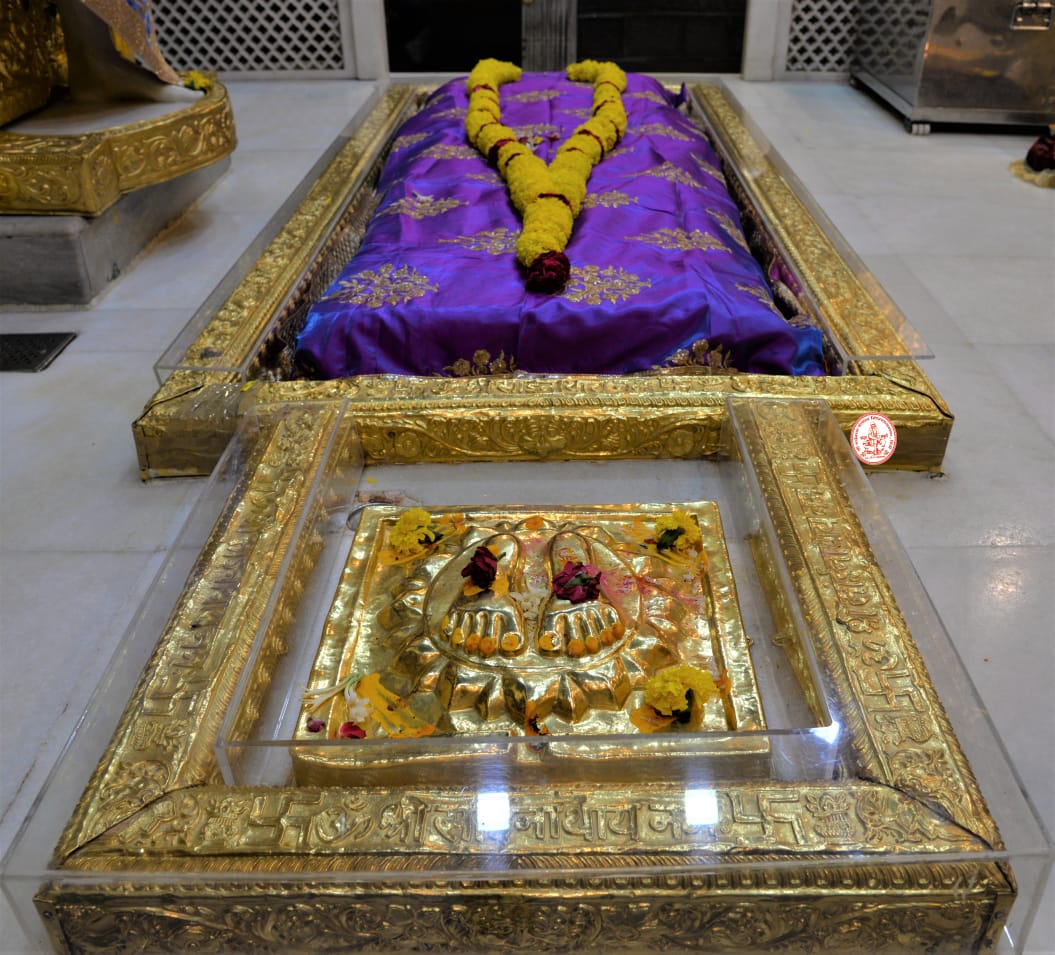 SSSTShirdi's tweet photo. *श्री साईबाबा संस्थान विश्वस्तव्यवस्था,शिर्डी*
 *सोमवार दिनांक ०४ मे २०२०*
 *🌹शिर्डी माझे पंढरपूर आरती🌹* https://t.co/HsRWolBbkl