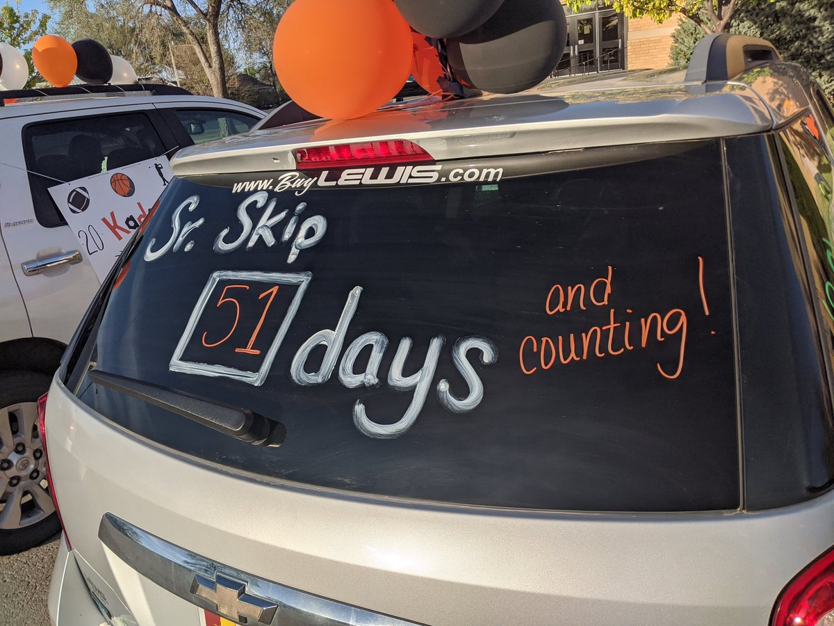 MrsKrystenClay's tweet photo. Had a great time tonight cruising and honoring our awesome seniors!! We talk a lot about perseverance and resilience, but our students this year are really putting it into practice! Congrats class of 2020!
To all our students: keep persevering! We love you! 
@USD482Dighton https://t.co/2k5TnM8GoQ