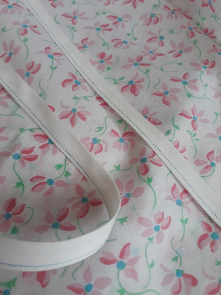 QuackRubberduck's tweet image. #CovidProjects #KeepingCreative #Projects #CarersUniformBag #sewing I prefer to create than do Maths, love having the kids home tho!