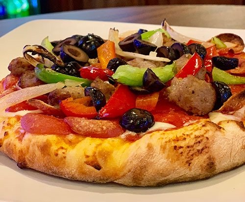 FeatherFalls's tweet photo. Surround yourself with pizza, not negativity! Enjoy Feather Falls pizza and beer from the comfort of your home! Place your order by calling (530) 534-4050!
🍕 #FeatherFalls #Oroville https://t.co/RBHK9vvGg2