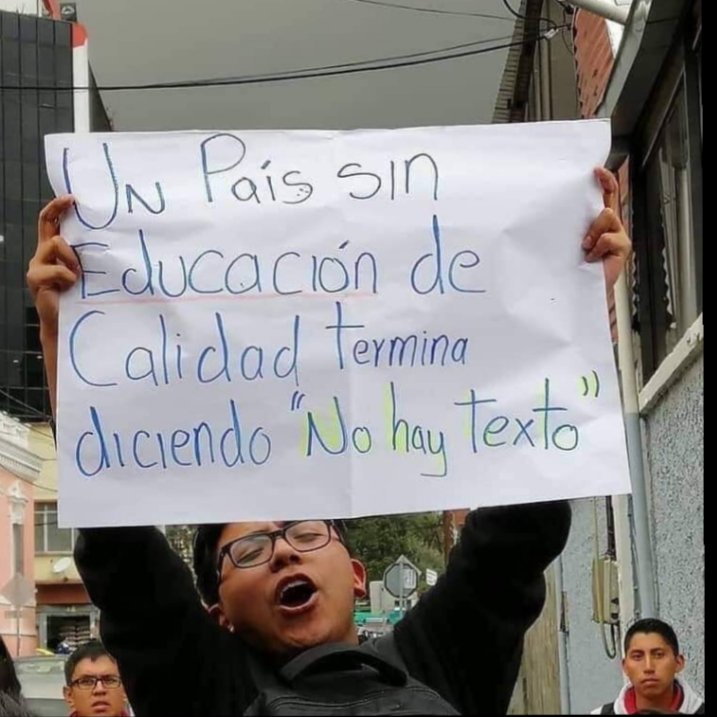 robertoduenasc's tweet photo. #IESsinRecorte #QueLaUNoPagueLaCrisis Los recortes en Educación, condenan a un país a sumergirse en la ignorancia, https://t.co/4HrG1h4Ys3