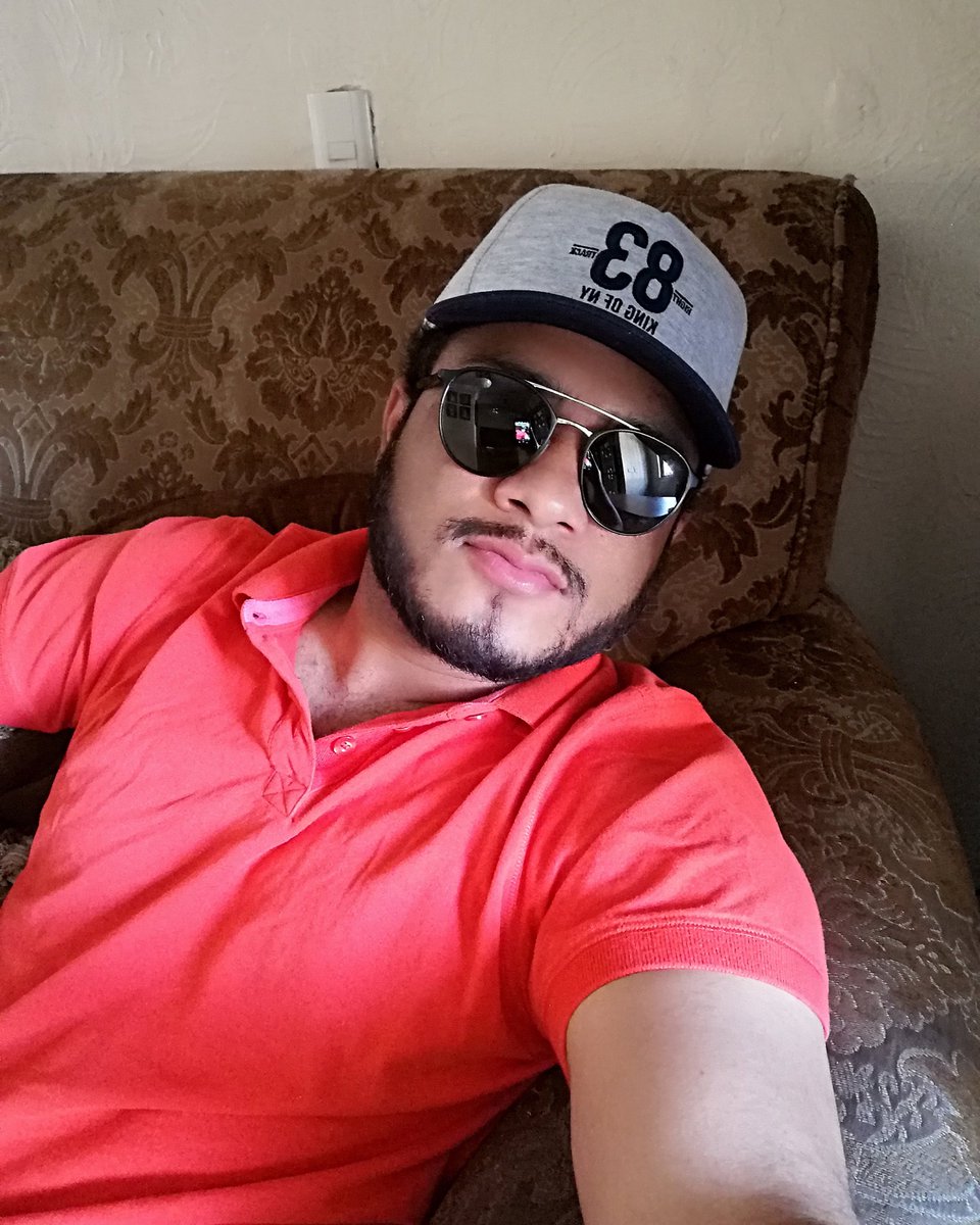 DragonOficial19's tweet photo. La lealtad no se compra en las farmacias esa es herencia de mi apa y mi abuelo.
Yayaiii 🤠 saludos ✌🏽
#ElDragónmx #heregresado #sigodepie #2020aLaConquista https://t.co/kTN8oZt1za