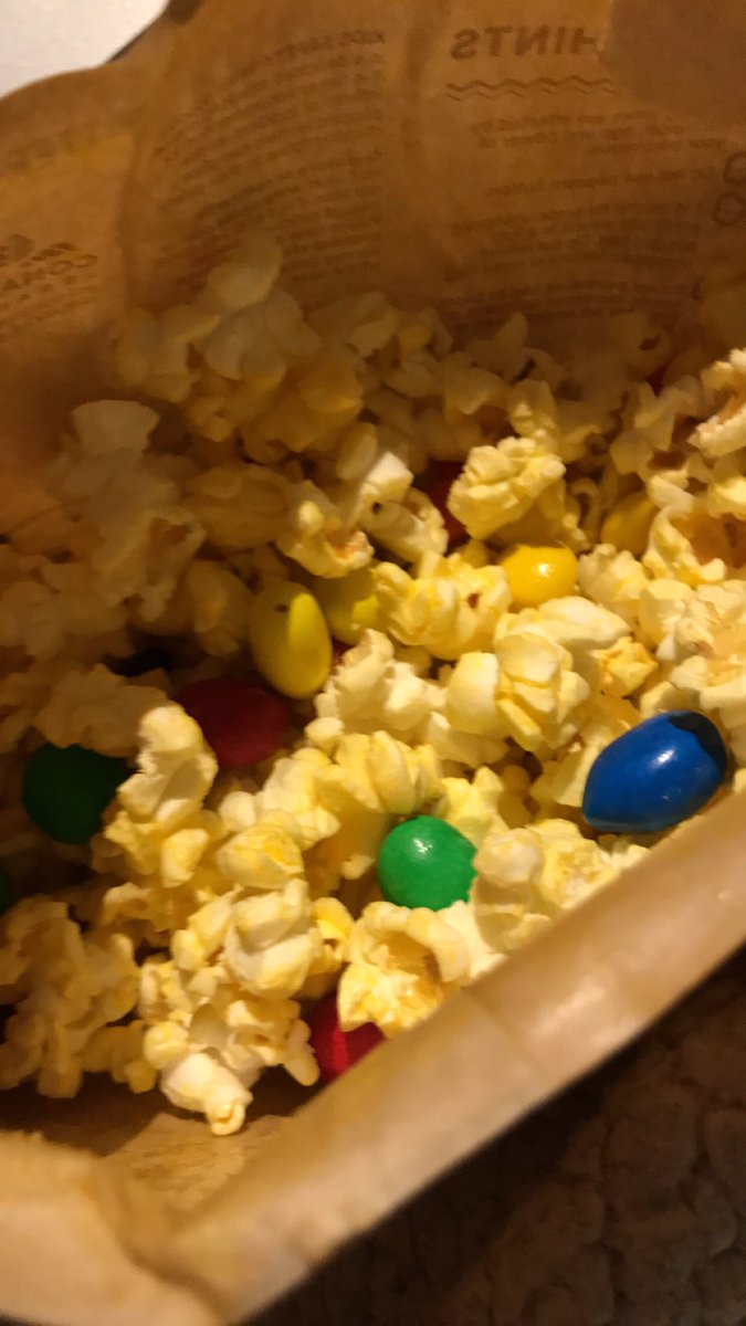 Kimbers05's tweet photo. Thank you @Jaclynhill for turning me on to popcorn, peanut m&amp;ms, and Reese pieces......my period and I both thank you for this salty sweet snack girl! 😘 https://t.co/CU6URjOuLd