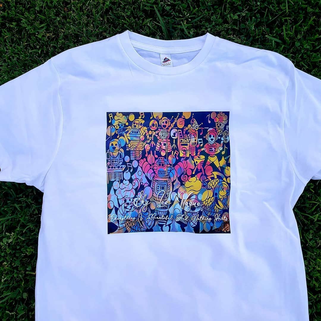 SKYLEEVAGUE's tweet photo. The album comes out #may13th2020 but the link for my merch is live right now so check it out...

https://t.co/zQklJJyydG

#skyleevague #everythingisbeautifulandnothinghurts
#lilyofeirerecords #rockondistribution
#merch #dreampop #darkpop #pop
#longbeach #longbeachcalifornia https://t.co/LkuCDrV96E