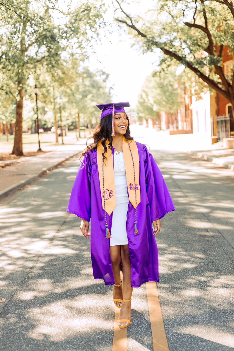 kdotdav's tweet photo. I just want to say THANK YOU GOD! Without him, this moment would not have been possible.

Class of 2020, we out ✌🏽 https://t.co/3YnfAnsj7H