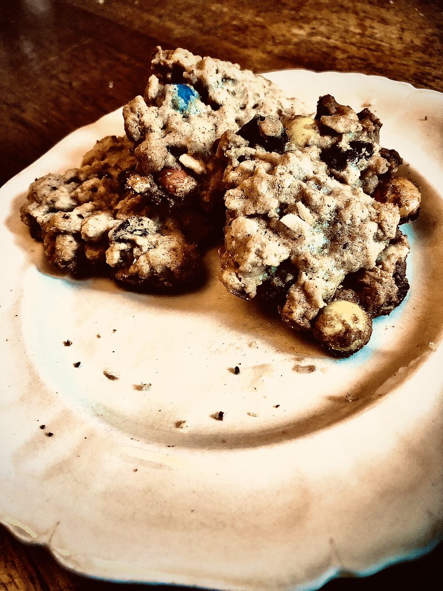 IntentionalEval's tweet image. Junah in 5A made granola cookies @friendscentral with the perfect addition of candy drops from Ms. Clough’s candy math activity last week #VirtualFCS