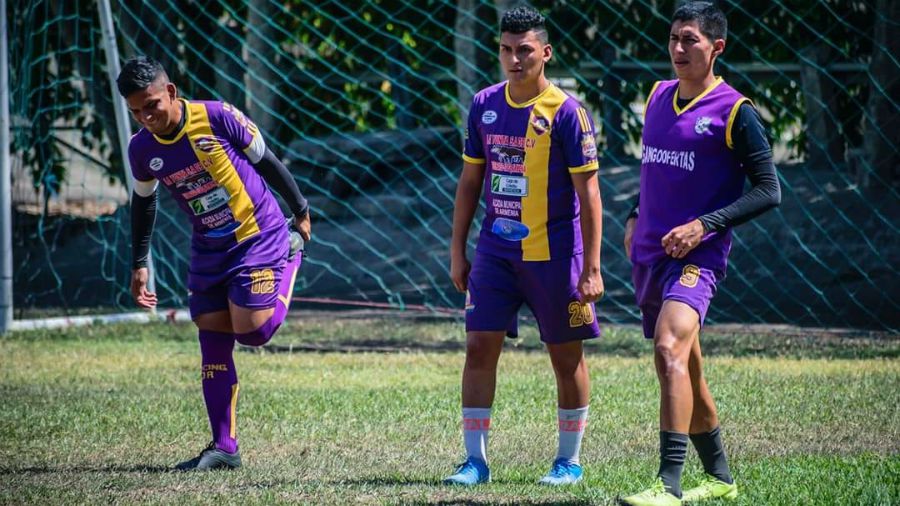 EDH_Deportes's tweet photo. #Fútbol #SegundaDivisión
PARA SOBREVIVIR...
#RacingJr busca entre patrocinadores y ventas de comida, las posibilidades de solventar deudas y presentar a tiempo los finiquitos en la Fesfut y no caer a la liga de bronce: https://t.co/ECoiHTHsFG https://t.co/7D5ou8Cv5r