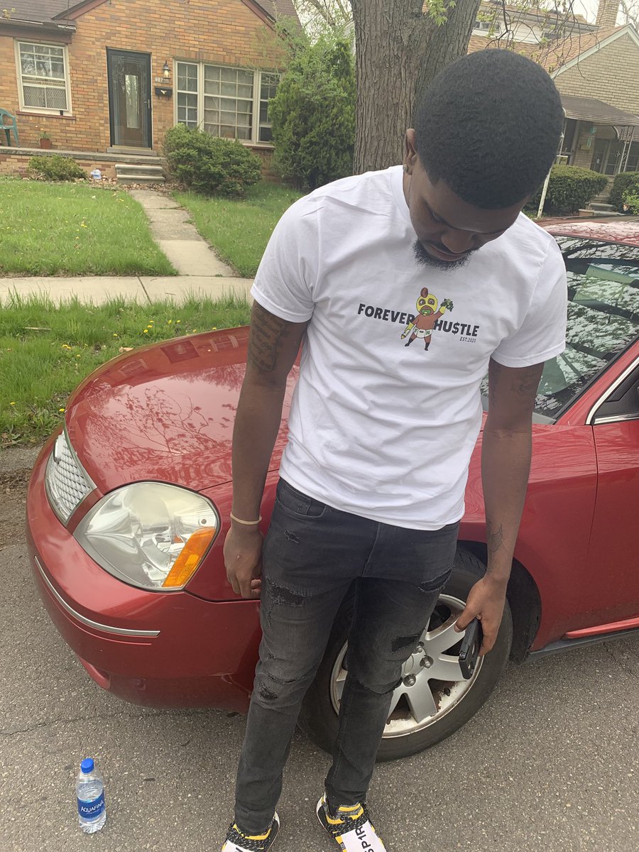 _Jyoung25's tweet photo. Bought My First Whip Today Off T-Shirts ❤️ I’m Blessed 🙏🏾 https://t.co/1W7RxiF9MB