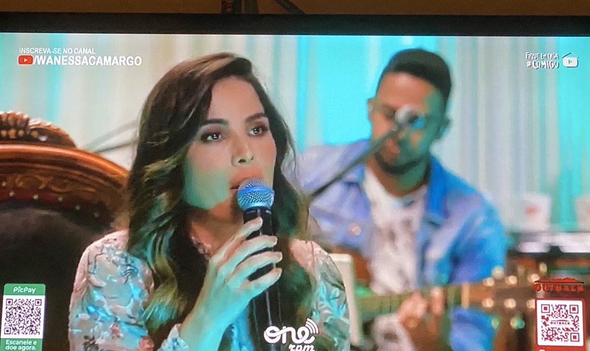 romitolourenco's tweet photo. Toda o respeito e aplausos para a grande artista que é Wanessa Camargo! 20 anos de uma linda e versátil trajetória. Sem atropelar ou desrespeitar alguém, abriu as portas do pop, quebrou tabus, e faz parte da vida de muita gente. Está no auge do talento! #LIVEDAWANESSA https://t.co/3JDj2aHmRy