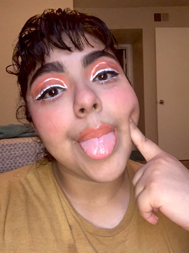 day 50.whataburger inspired makeup baby! just like you like it 