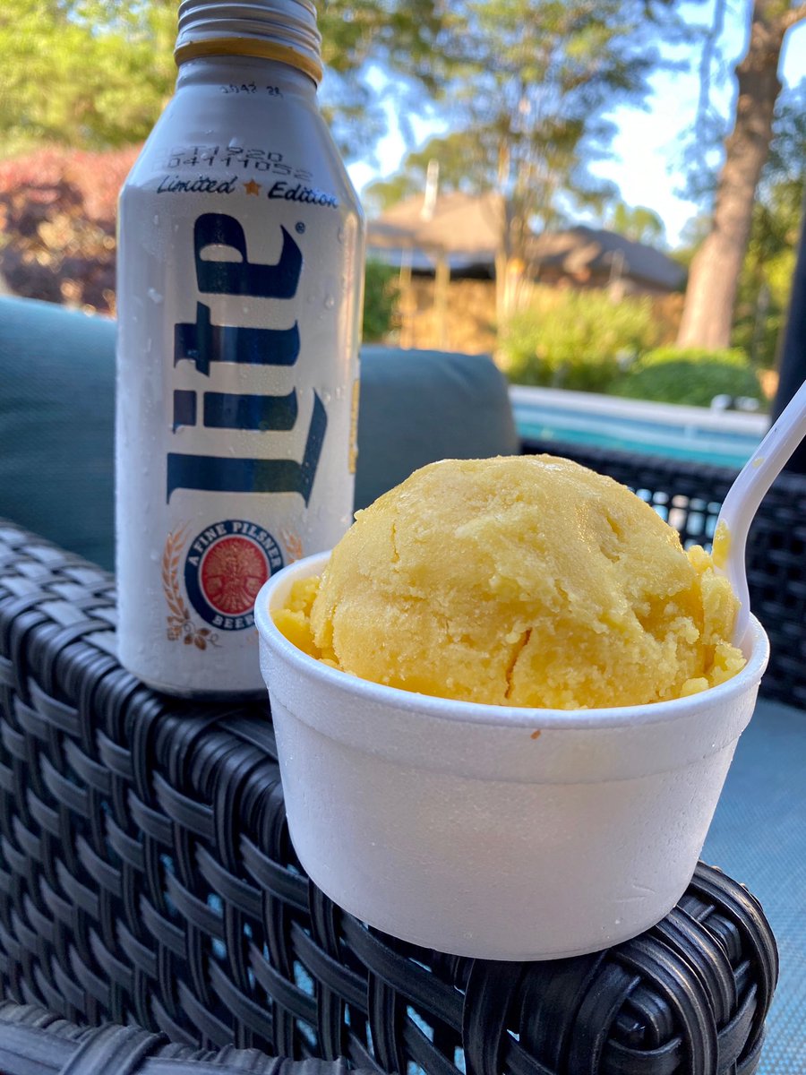 BobbyFradella's tweet photo. Enjoying a homemade Mango Freeze and ice cold @MillerLite while #jazzfestinplace @jazzfest @wwoz_neworleans https://t.co/KJFt0CBG8B