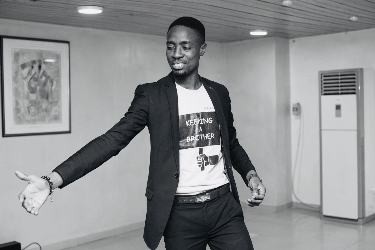 Ibkfaleye's tweet image. Many years ago I read a book by Oliver Goldsmith; “She stoops to conquer”. There’s something about the title that just won’t leave me. I later discovered the reason — (Continue reading on my IG page @Ibkfaleye )
#MiracleOfPerspective
#MakingMen
#Leaders