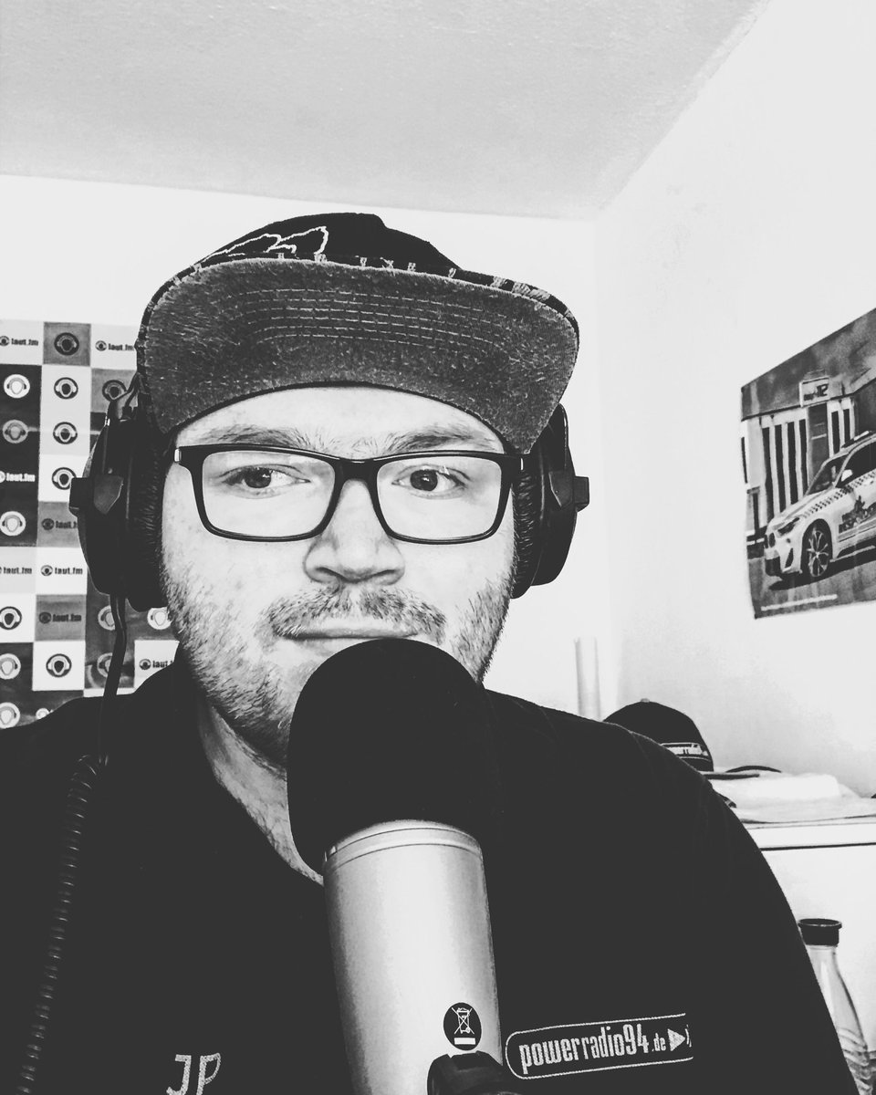 powerradio94's tweet photo. Hi! Ich bin JP und immer Freitags im #PowerRadio94 zu Hören mit der Sendung #Endlich #Wochenende. Hört doch Mal rein. #PR94 #Hoererorientiert #Freiheitlich #Engagiert #lautfm #lautde #lautag #Leverkusen #BleibtGesund #FlattenTheCurve #BleibtZuhause #WirBleibenZuhause #HoertRadio https://t.co/pkABt3DpxC