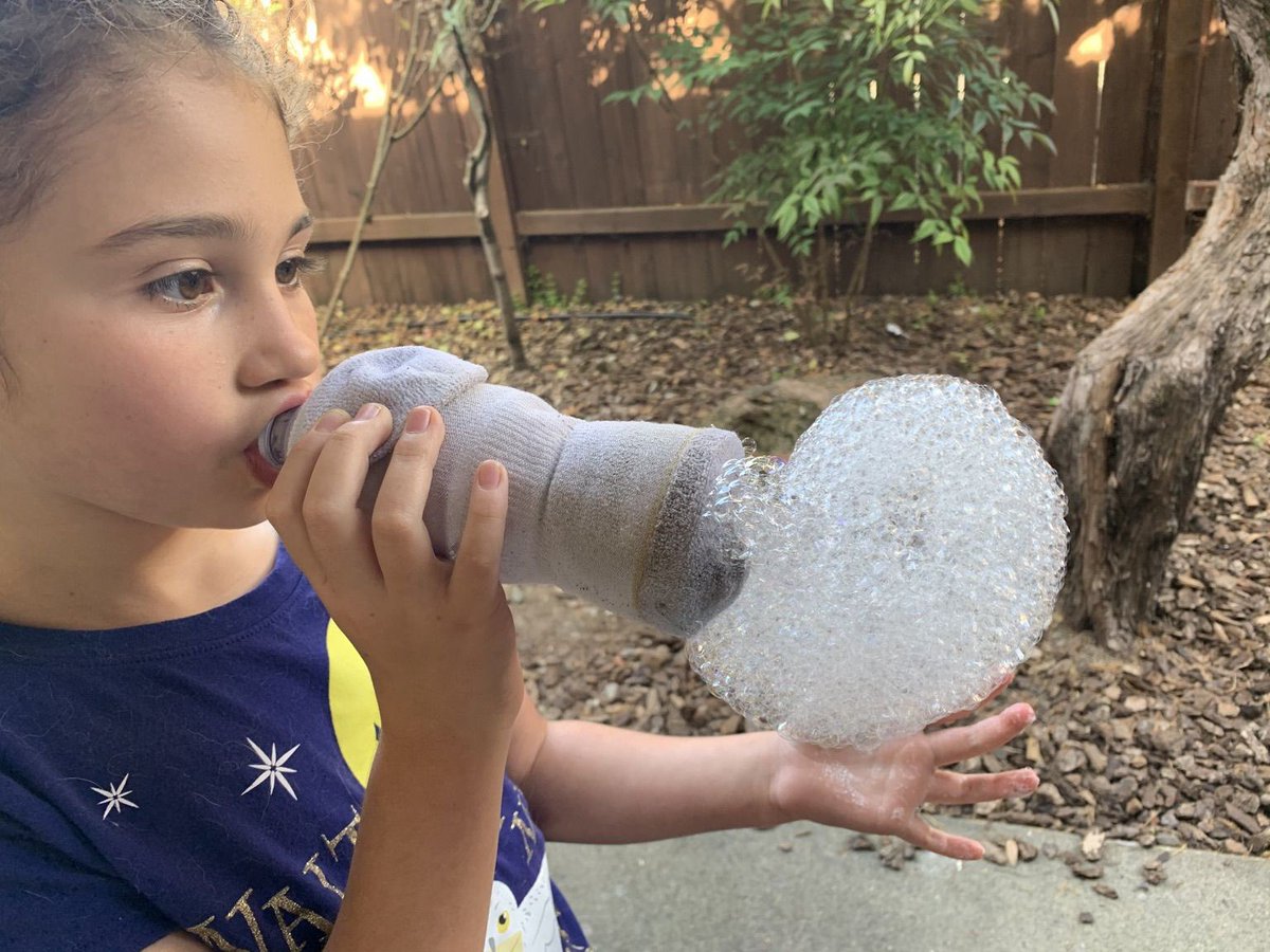 MichelleUelf's tweet photo. My students did an amazing job on their STEM project using recyclables. For Earth Day, students reused recyclables from around their house  and engineered something new out of it. #SoCoEdStrong #STEAM #MakerEd #Recyclables @STEAMChampions @UELFSEAWOLVES https://t.co/7FdhIUeyI7