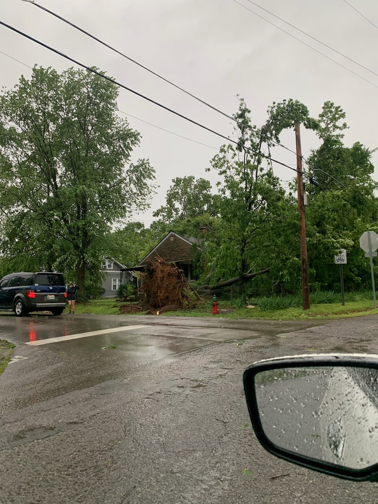jacobyleighann's tweet photo. #WKRN our little neighborhood took a beating. Look at all these trees down in Woodycrest. @DanielleBreezy https://t.co/H3lONmGRSG