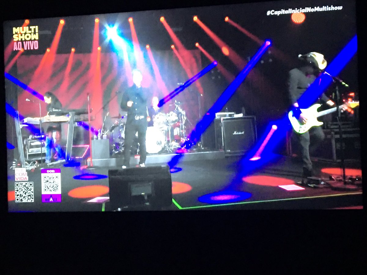 lais_pasquini's tweet photo. Live Capital Inicial 🎵🎵🥁🎸🎸 #LiveCapitalInicial  #CapitalInicialnoMultishow 😍😍😍 https://t.co/K4o1VvEr1O