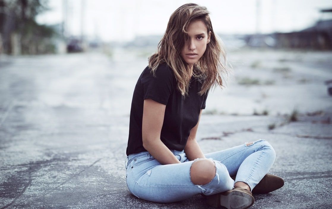 Jessica Alba Pictures bit.ly/3c3moCk