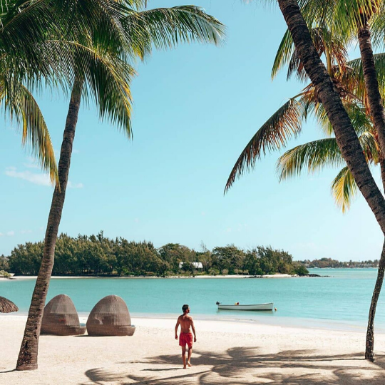 ezystayz2014's tweet photo. 💡 #Mauritius is rightly famed for its sapphire waters, powder-white beaches and luxury resorts. But there’s so much more attraction to Mauritius than the beach, and it's the kind of place that rewards even the smallest attempts at exploration. 

📷 @travelanddestinations https://t.co/o2tKTmOsyQ