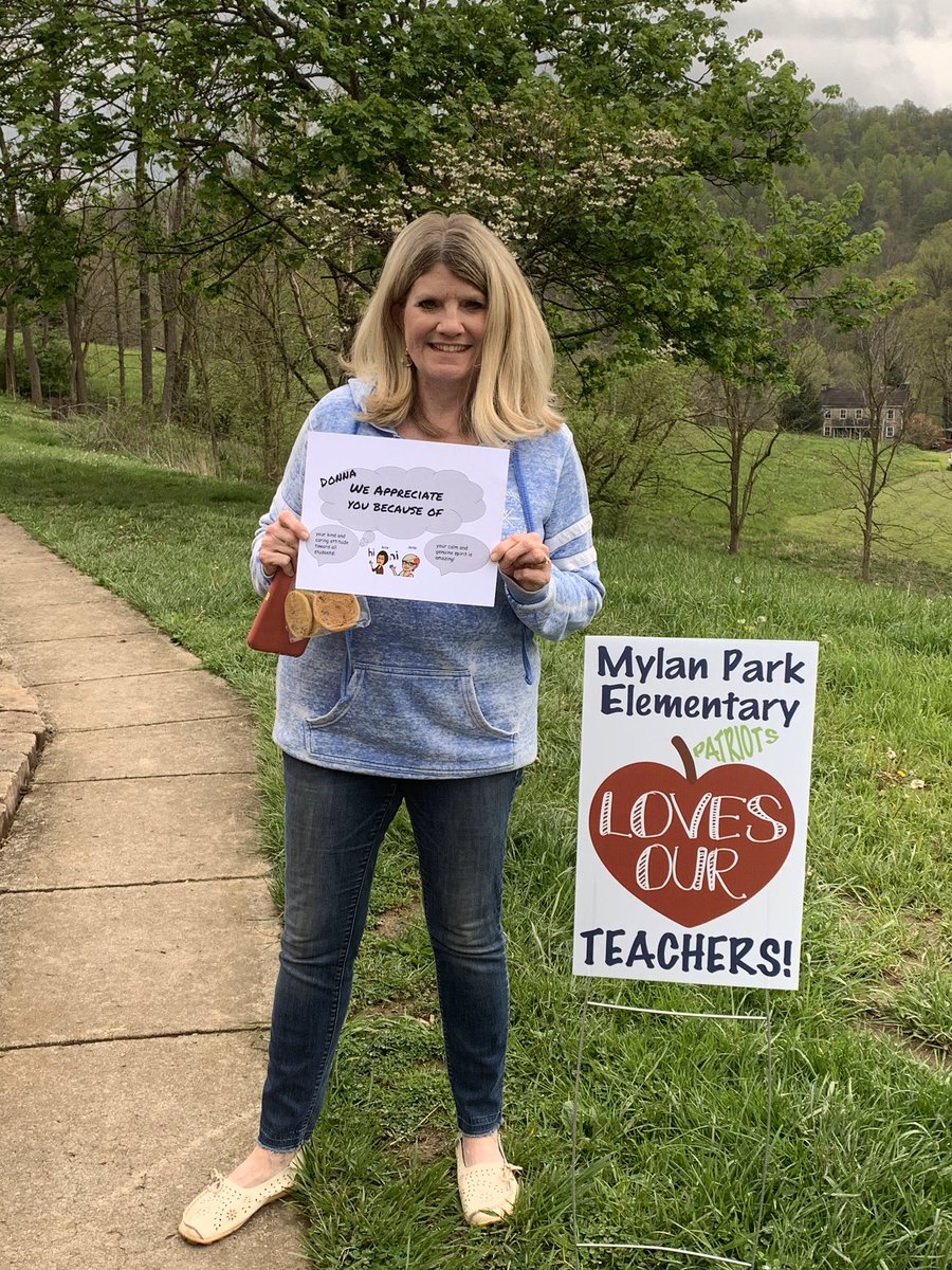 CastoMrs's tweet photo. Feeling loved! Thank you Mylan Park Elementary Administration for continuing to love us and support us each and every day! @MylanPatriots @Monongalia_Co #mylanpatriots https://t.co/d7USiiMstP