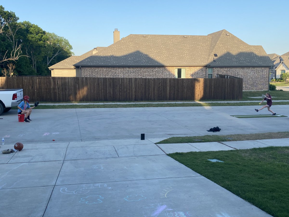 BekahElmore82's tweet photo. Gorgeous day and the addicts are back at it!! They’re going to come out of this craziness even stronger than before!! https://t.co/zU9RvXnl3W