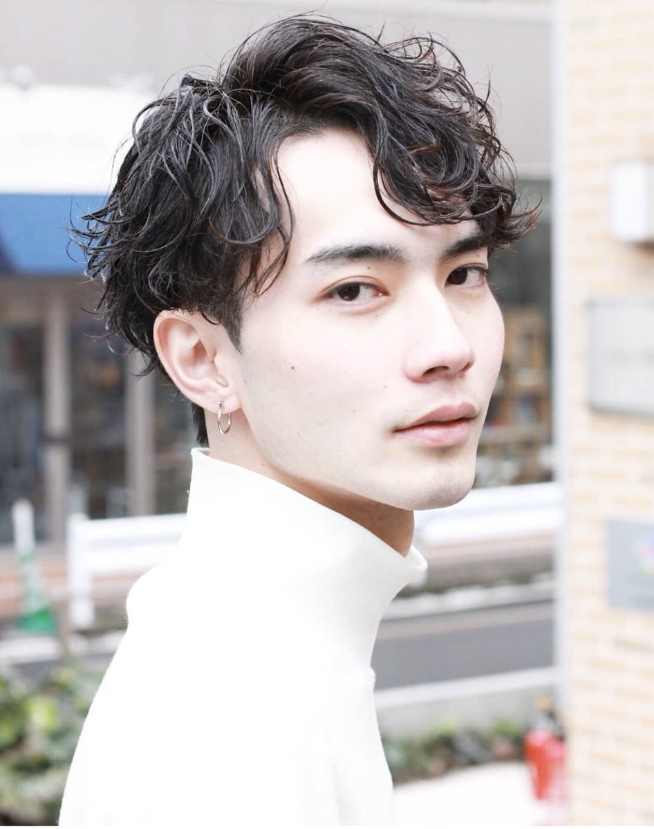 Mailo マイロ A Twitter 作り込まない無造作な印象が 大人の雰囲気をつくる スパイラルパーマスタイル ウェットな質感で より色気の ある雰囲気に