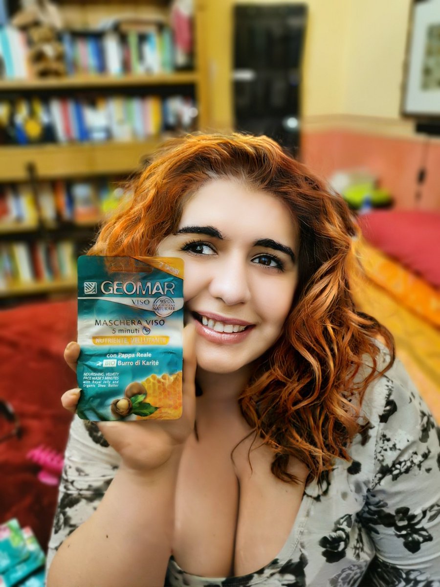 manuela_zingale's tweet photo. #graziemillee @geomaritalia per la tua #mascheravisonutriente & #vellutante con #pappareale & #burrodikarité #geomar
#mazingando #lelêxxii
#371likes #373likes #375likes #377likes #379likes
#373followers #375followers #377followers https://t.co/WgzHofRX0y