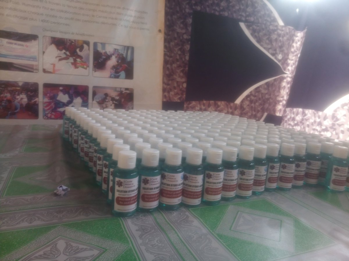 HumanityFirstBf's tweet image. Humanity first Burkina Faso continue ses actions de sensibilisation et lutte contre le #COVID19 à Ouagadougou.