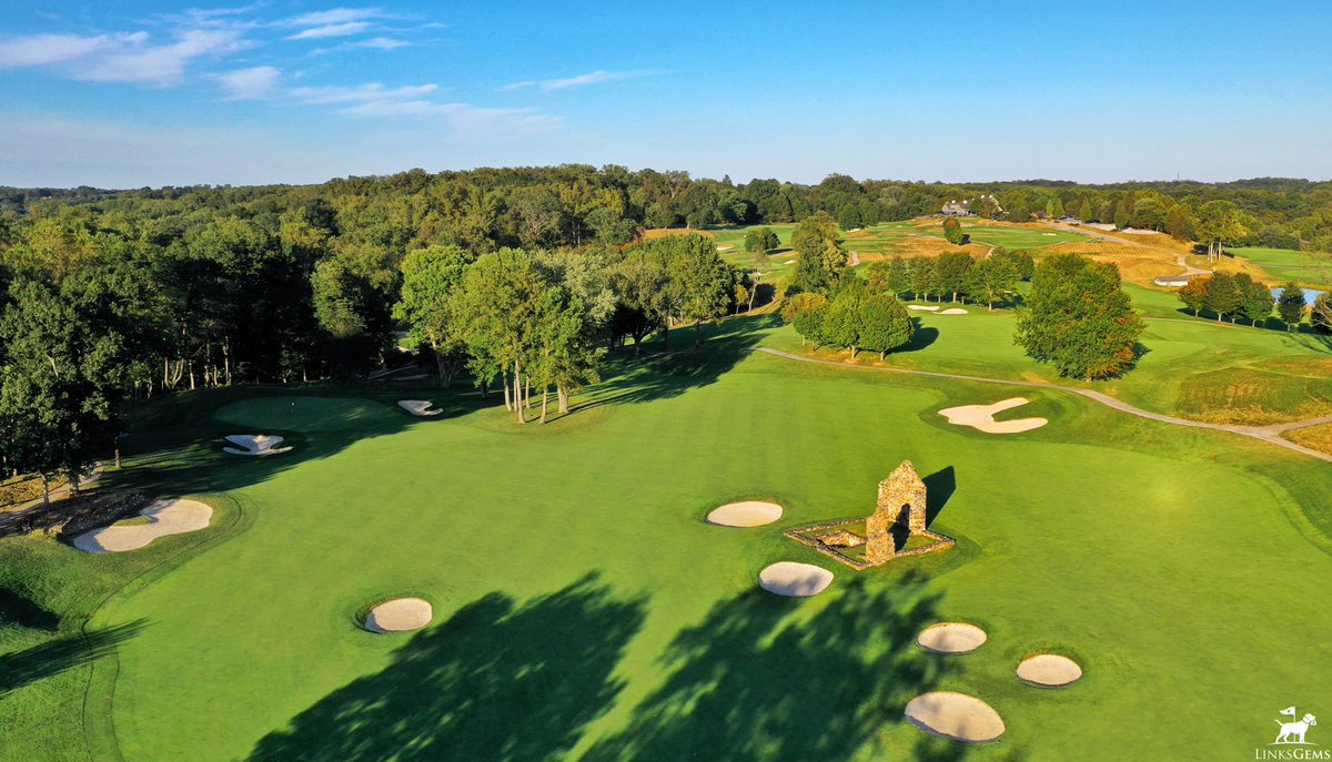 LinksGems's tweet photo. My oldest golf buddy Jason D. requests a few shots from his home course, Fieldstone Golf Club, which is battling for the title of Favorite Course in Delaware in the DSGA’s Bracket Challenge. I’ve long been a huge fan of this beautiful Hurdzan-Fry gem. @FieldstoneGolf https://t.co/hDr1T1AJ5k