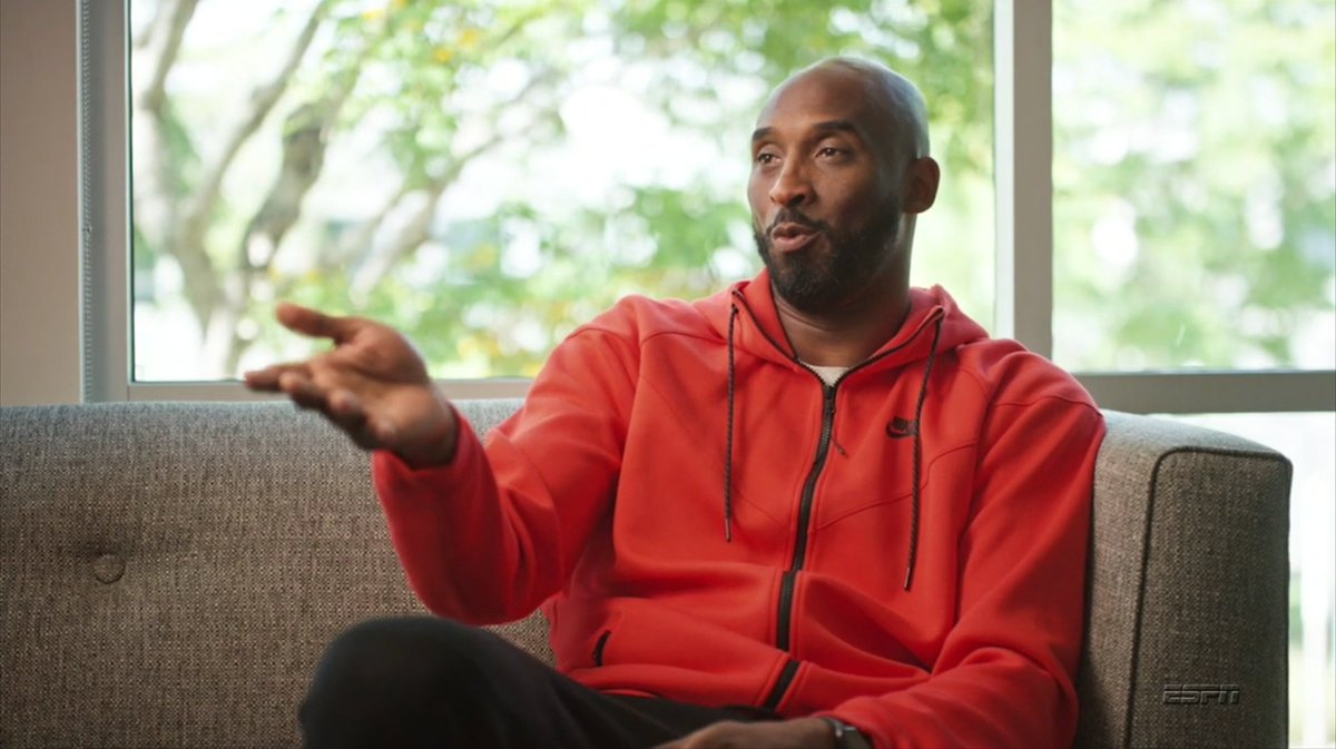 ringernba's tweet photo. We'll always love you Kobe. RIP🖤🐍 🙏 #TheLastDance https://t.co/aiqlg1UXAt