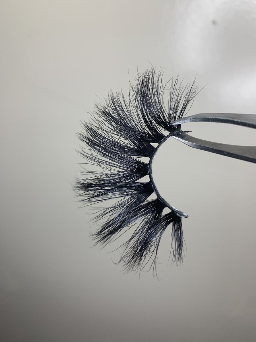 AyooIts_Diamond's tweet photo. Lash Style: Fierce
#TheDiamondExperience #chicagohair #chicagostylist #chicagohairstylist #chicagohairstylist #chicagobraider #chicagoponytails #chicagomua #chicagosewins #chicagoquickweaves #chicagosalons #minklashes #chicagolashtech https://t.co/YuINgeShGV