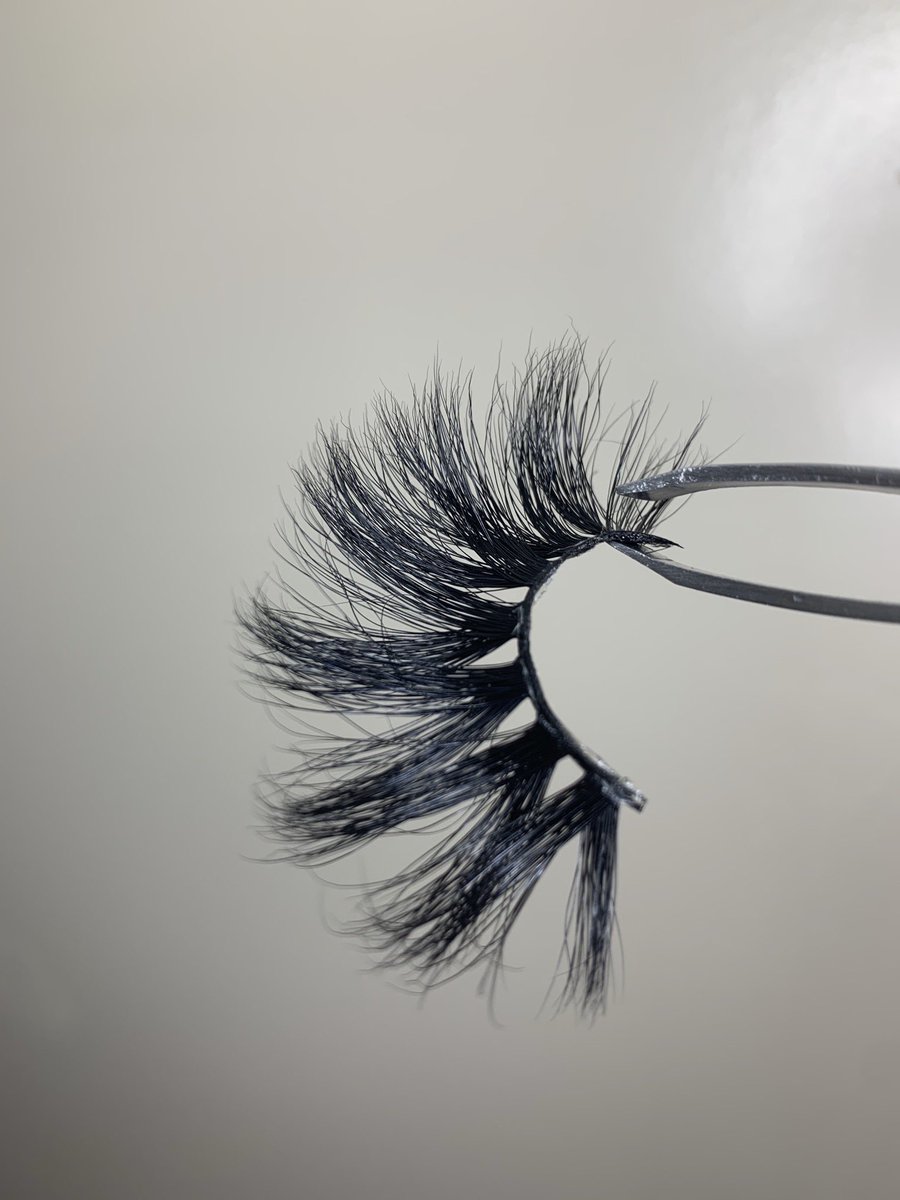 AyooIts_Diamond's tweet photo. Lash Style: Fierce
#TheDiamondExperience #chicagohair #chicagostylist #chicagohairstylist #chicagohairstylist #chicagobraider #chicagoponytails #chicagomua #chicagosewins #chicagoquickweaves #chicagosalons #minklashes #chicagolashtech https://t.co/YuINgeShGV
