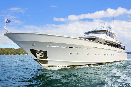 boatingoau's tweet photo. From her haven in Port Douglas, MV Dreamtime provides exclusive charters throughout the spectacular reaches of Australia's Northern Great Barrier Reef. Discover the natural wonders of the Coral Sea, Lizard. https://t.co/zMVZn7JJrg #farnorthqld #cairns #ribbonreef #lizardis https://t.co/jUeh7LG9Ud