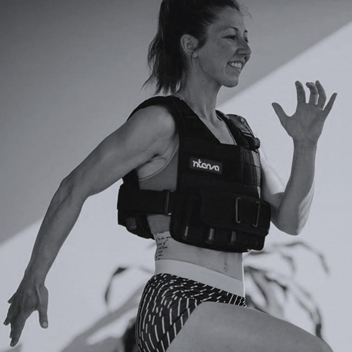 intenzafitness's tweet photo. Donβt think about it, just put your training clothes on, itβs the best #motivation to work out and if that doesn't work, check out Intenza Brand Ambassador Elien Janssen Triathlon who decided to throw on her Intenza Weight Vest just for fun! #weekdayworkout #athome #workout https://t.co/WUAZRJGd6B