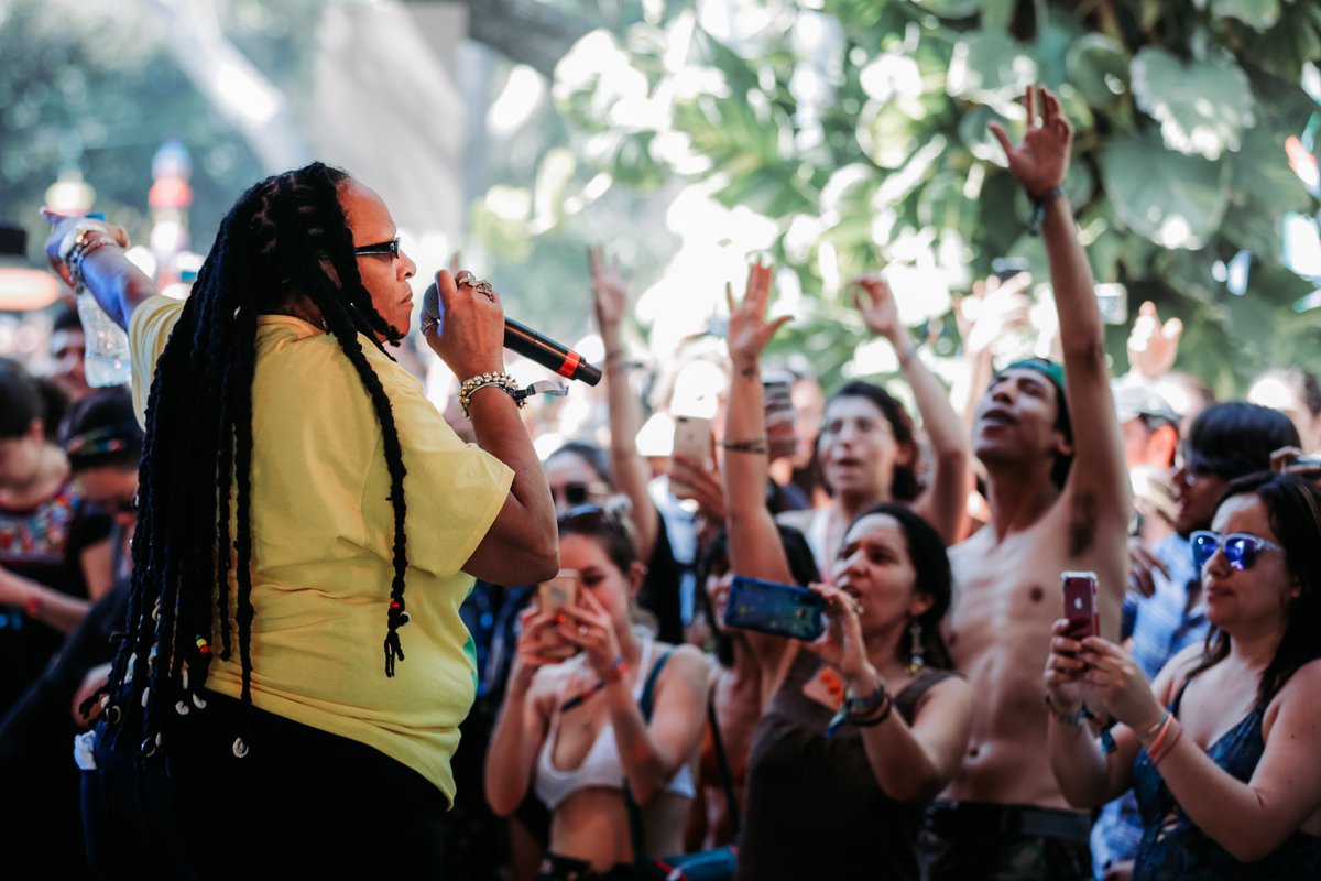 ¿Te perdiste el show de #SisterNancy #EnBahidorá? #QuédateEnCasa y revívelo desde nuestro canal de Youtube: youtu.be/SHvKai8jifQ 🌱✨