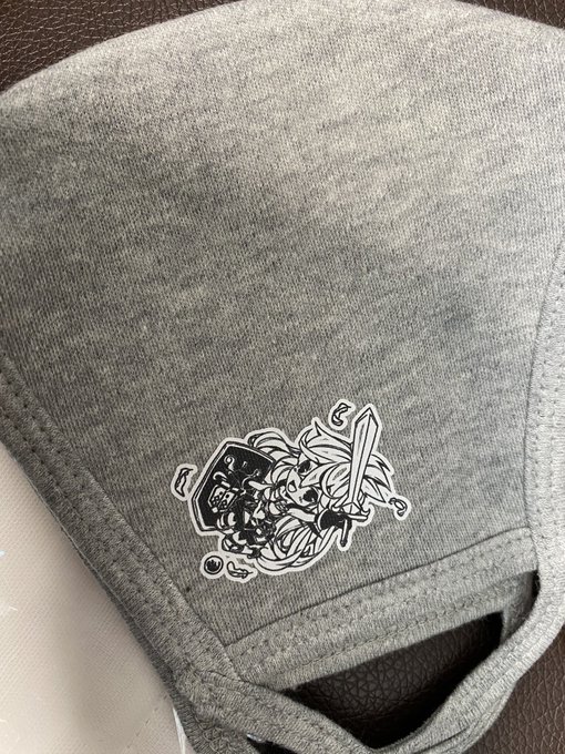 ええやんけ!
余りをブースに送料の値段で出しますねー 