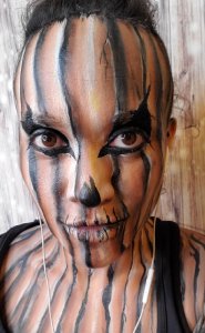 nany's tweet photo. #Likee #HelloLikee FacePainterNYC is broadcasting a Magic Live, come and join in!https://t.co/hglKSZ2OHg https://t.co/KGsagtilrd