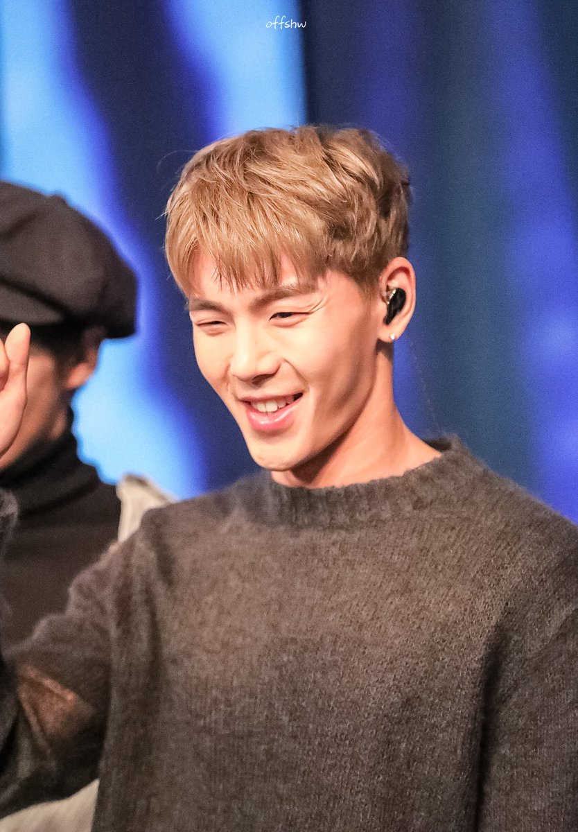 offshw's tweet image. 괜찮아、걱정하지마、현우야〜
너의 회복에 집중하자! 나는 참을성 있게 너를 기다릴 거야
우리 함께 건강하게 지내장 💞

#셔누 #ショヌ #SHOWNU  @OfficialMonstaX