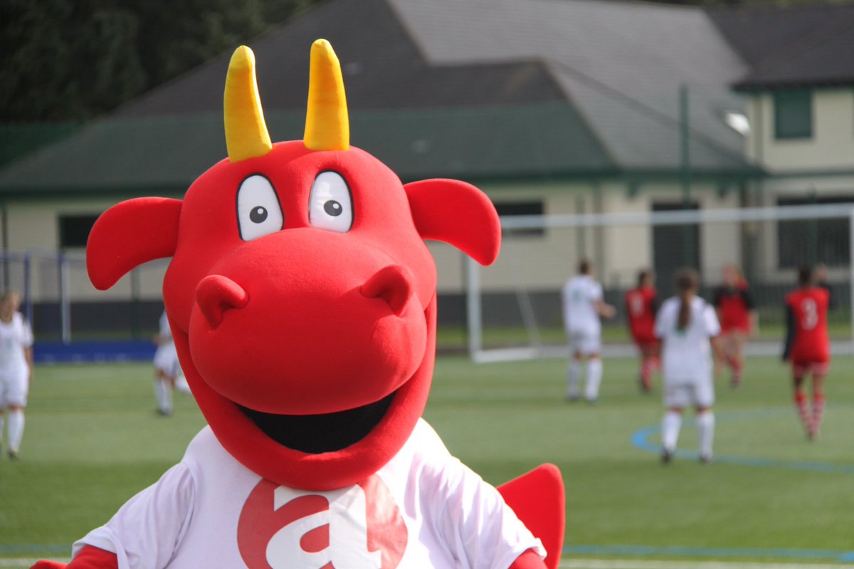 BantshireUni's tweet photo. The World University Mascot Rankings, Semi-Final 1 #WUMR2020

@UniofReading Kevin the Ichthyostega, @warwicksu Warwick SU Democracy Mascot, @AberUni Dragony McDragonFace, @UofRedlands @URMascot Addie the Bulldog.

Vote in the poll below ⬇️ https://t.co/3sXpypg6sK