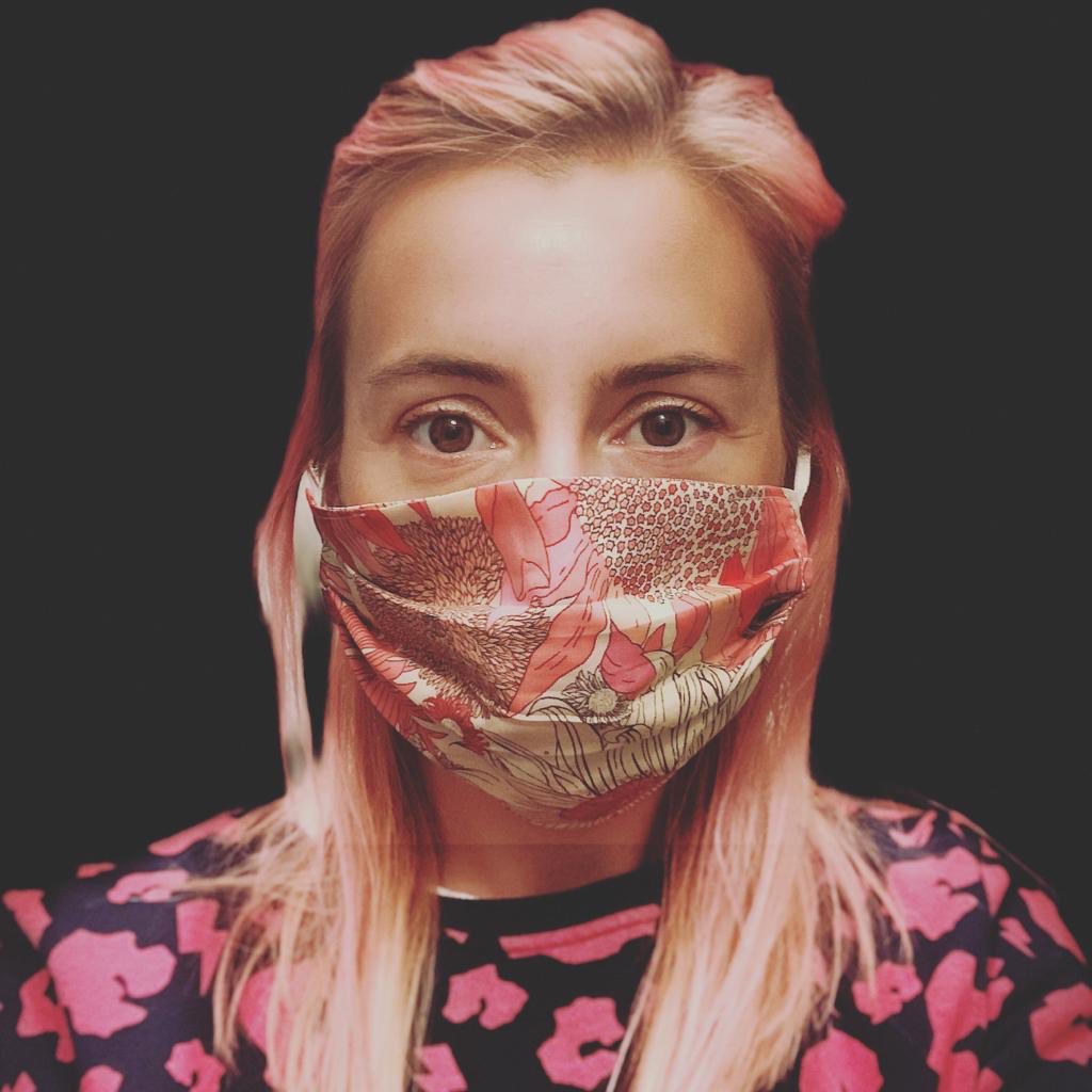 ItsSewSimple's tweet photo. Here’s my make @GMB #homemade #covid19 #facemask #savenhs https://t.co/tenr1GdqLP