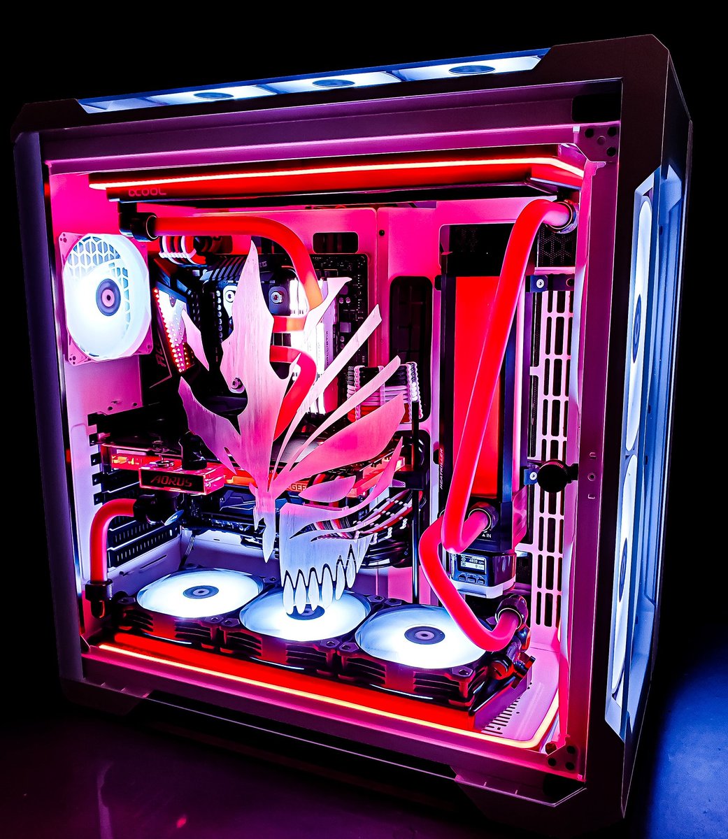ModMyMods's tweet photo. The complete view of @Shellback_Tech new build!

With a custom frosted @WatercoolEN res

#thermaltake #Shellbacktech #TT #AORUS #AORUSHardware #customPC #Watercooling #Singlebraid #CustomCables #Frosted #Heatkiller #Watercool #Aquacomputer #D5 https://t.co/FkZszj0qSk