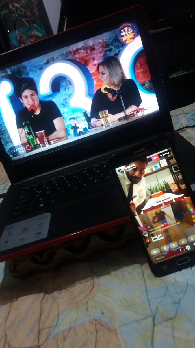 kary_granger's tweet photo. Así la noche del domingo porque quisieron hacerlo todo a las 9.
Con mis Pepe y Teo se Perdio/Gano #FuegodeMarteEnciendete
Y en #ShishisPaLaBandaOnline risa y risa #NoTeHagasPendeja 😂😂😂😂😂😂 https://t.co/WJ2LmZbaF8