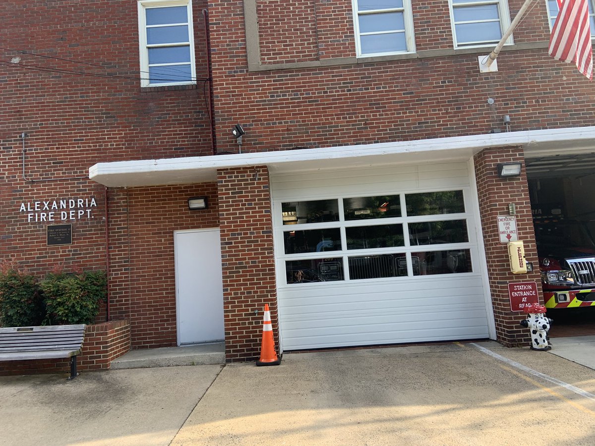 CafePizzaiolo's tweet photo. Special thanks to Marybeth, Patty and Denise, more awesome customers who stepped up and sponsored pasta dinners for 60+ Alexandria Fire Fighters last night!  Thanks for helping to serve the people that keep our community going!  (not sharing last names since technically anonymous https://t.co/xUT56F6uUC