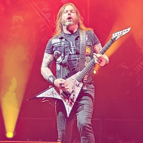  I got his pic this night. Happy Birthday Gary Holt!! 